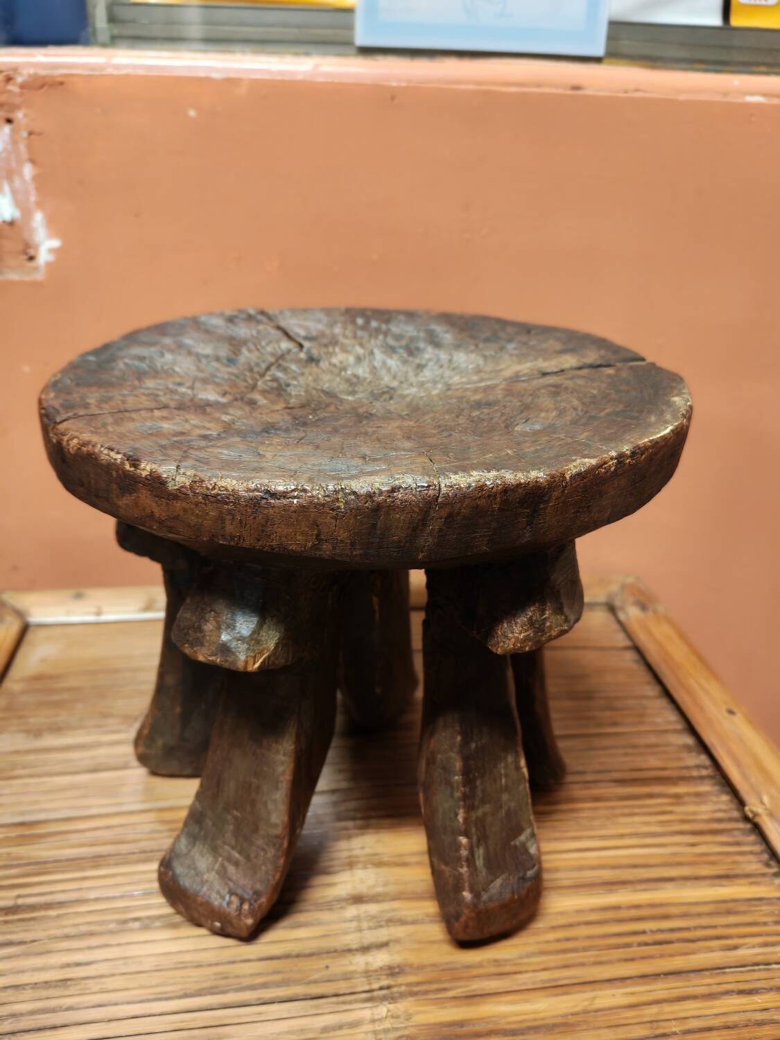 Old kwanga stool