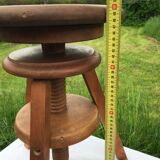 Tabouret à vis