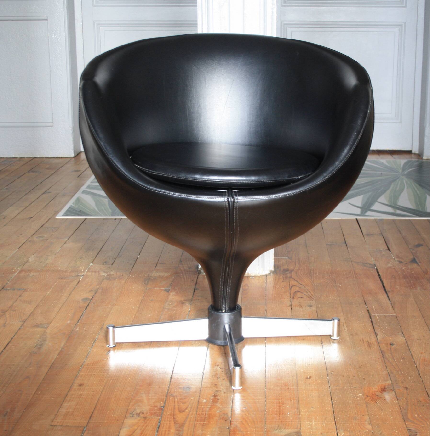 Luna armchair by Pierre Guariche for Meurop, swivel