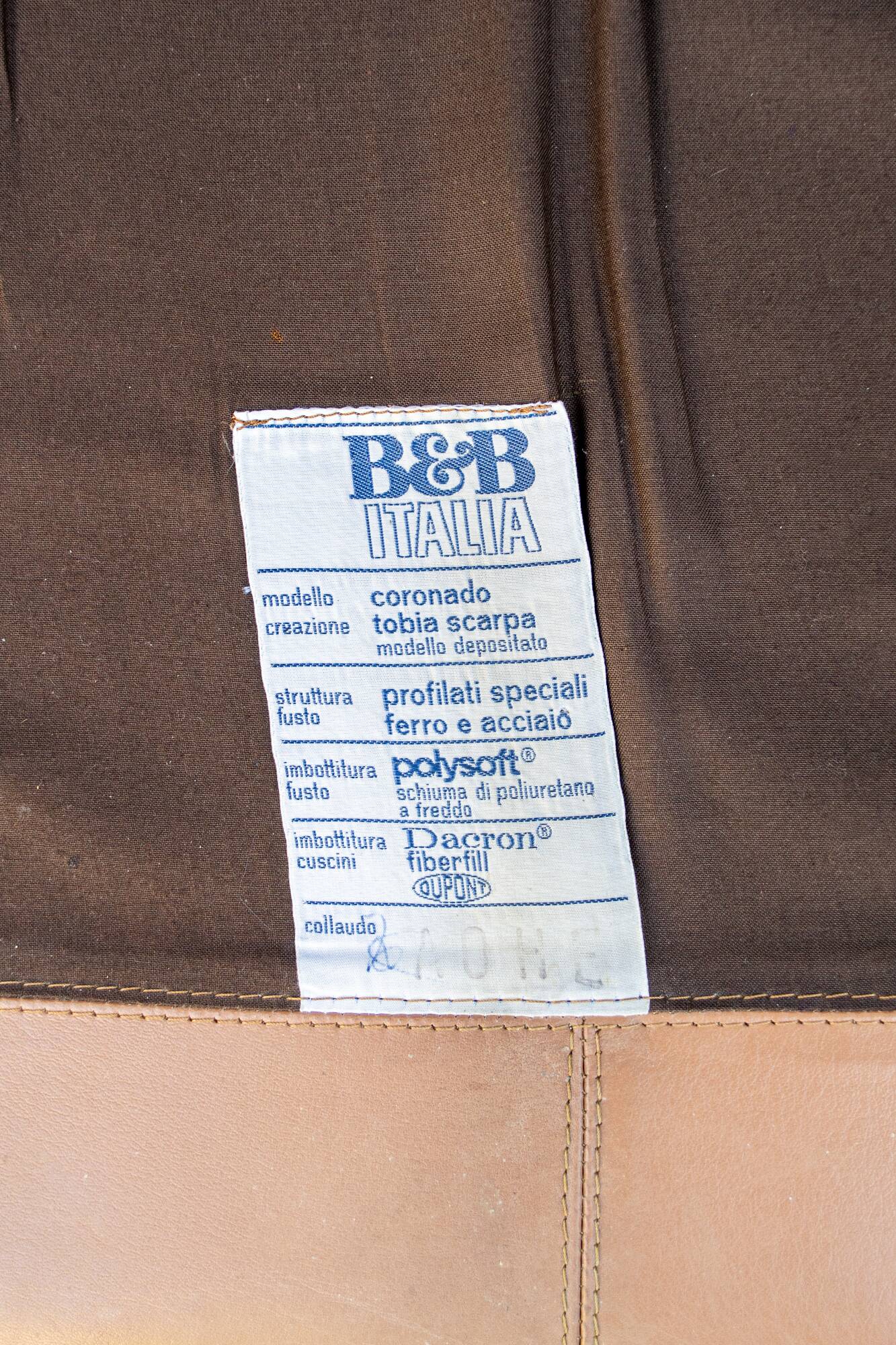 Divano Coronado di Tobia & Afra Scarpa per B&B Italia 1966