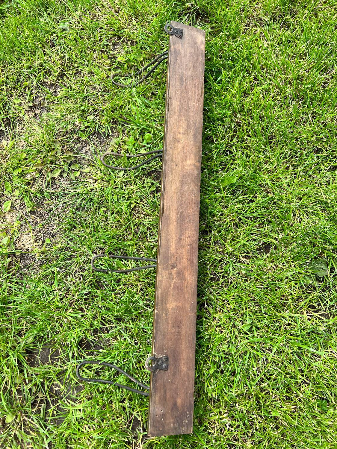 Old wood coat rack, 4 metal hooks