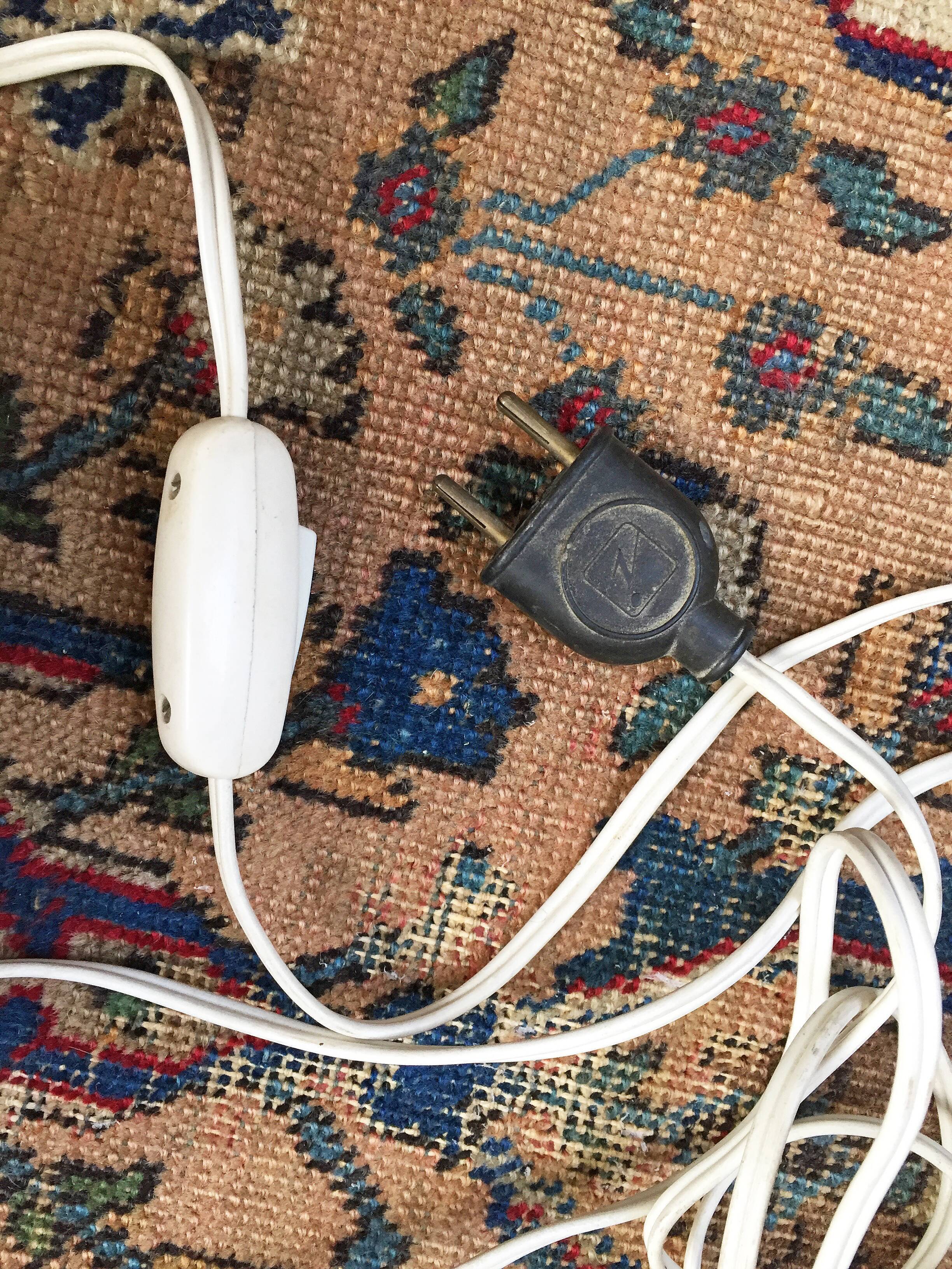 Lamp ball vintage tripod support