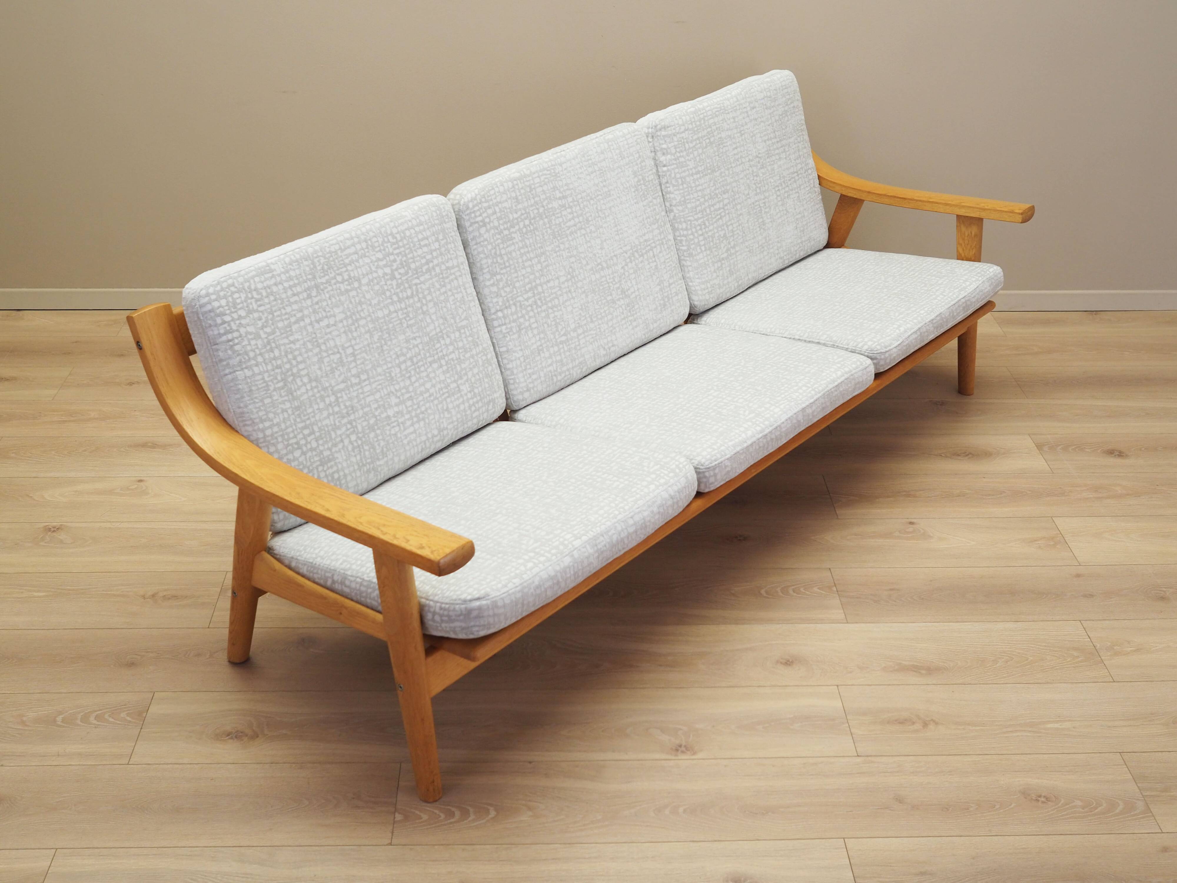 Oak sofa, Danish design, 1960s, designer: Hans J. Wegner, manufacturer: Get