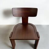 Chaise brutaliste en bois massif rétro