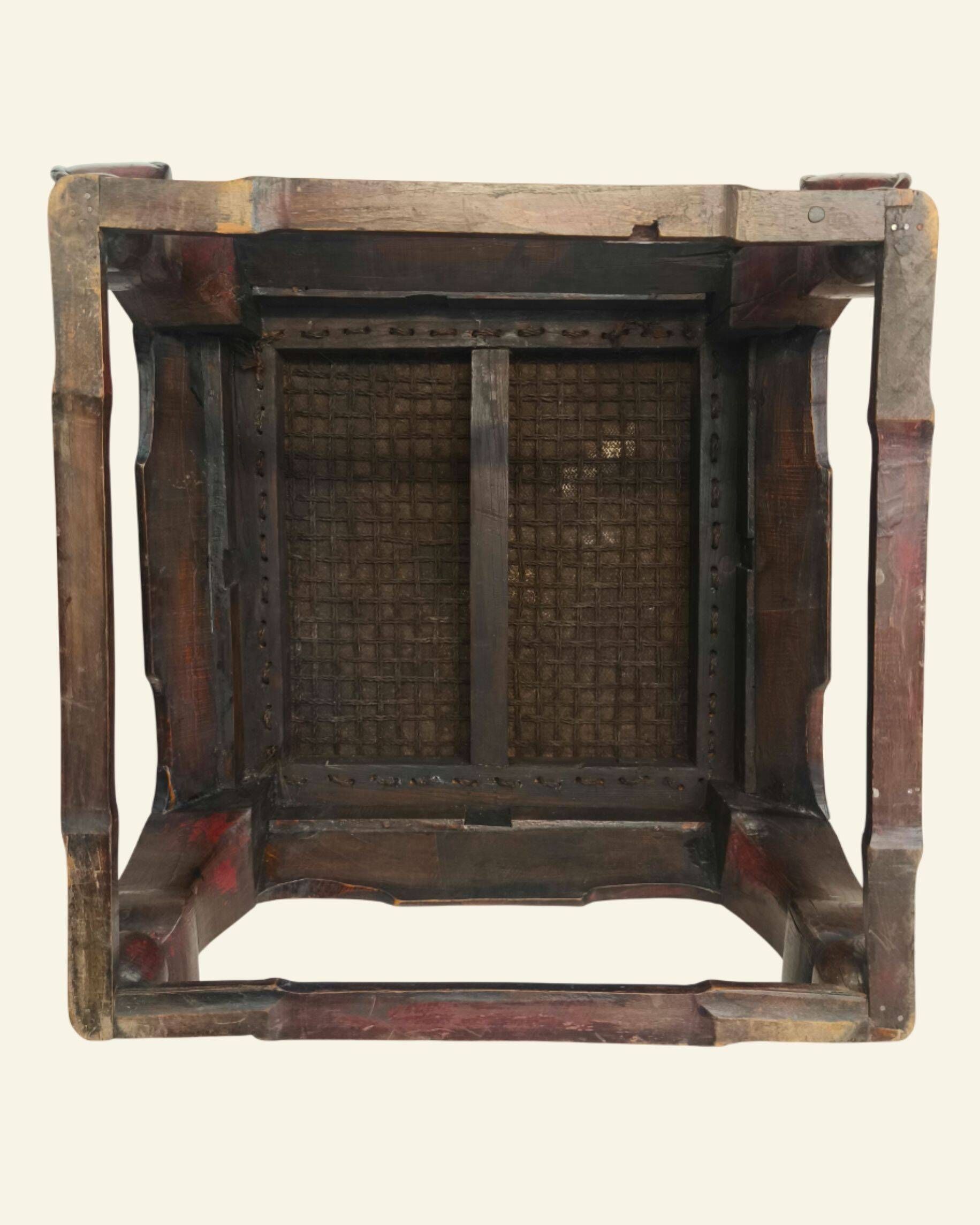 Antique Chinese coffee table in elm, rattan top, 19th century.