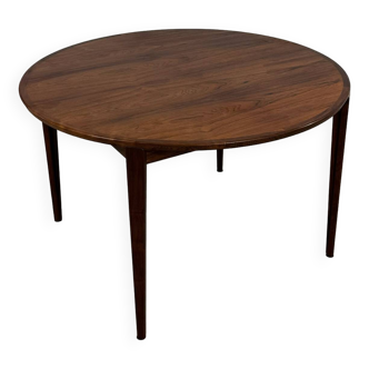 Mid-Century Round Dining Table in Palisander Henry Rosengren Hansen, Denmark 1960s