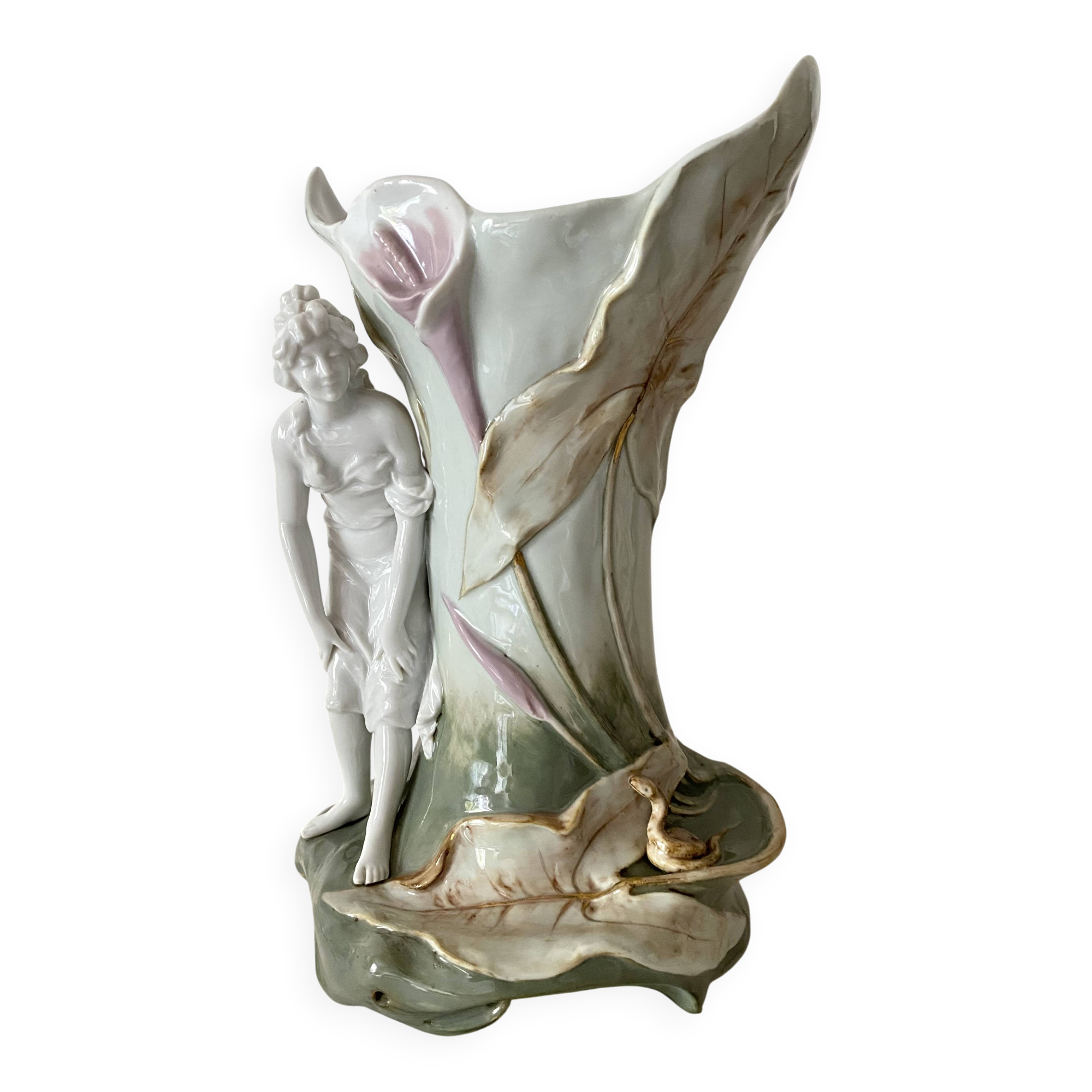 Vase art nouveau en barbotine