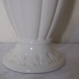 Baroque-style white cermal vase