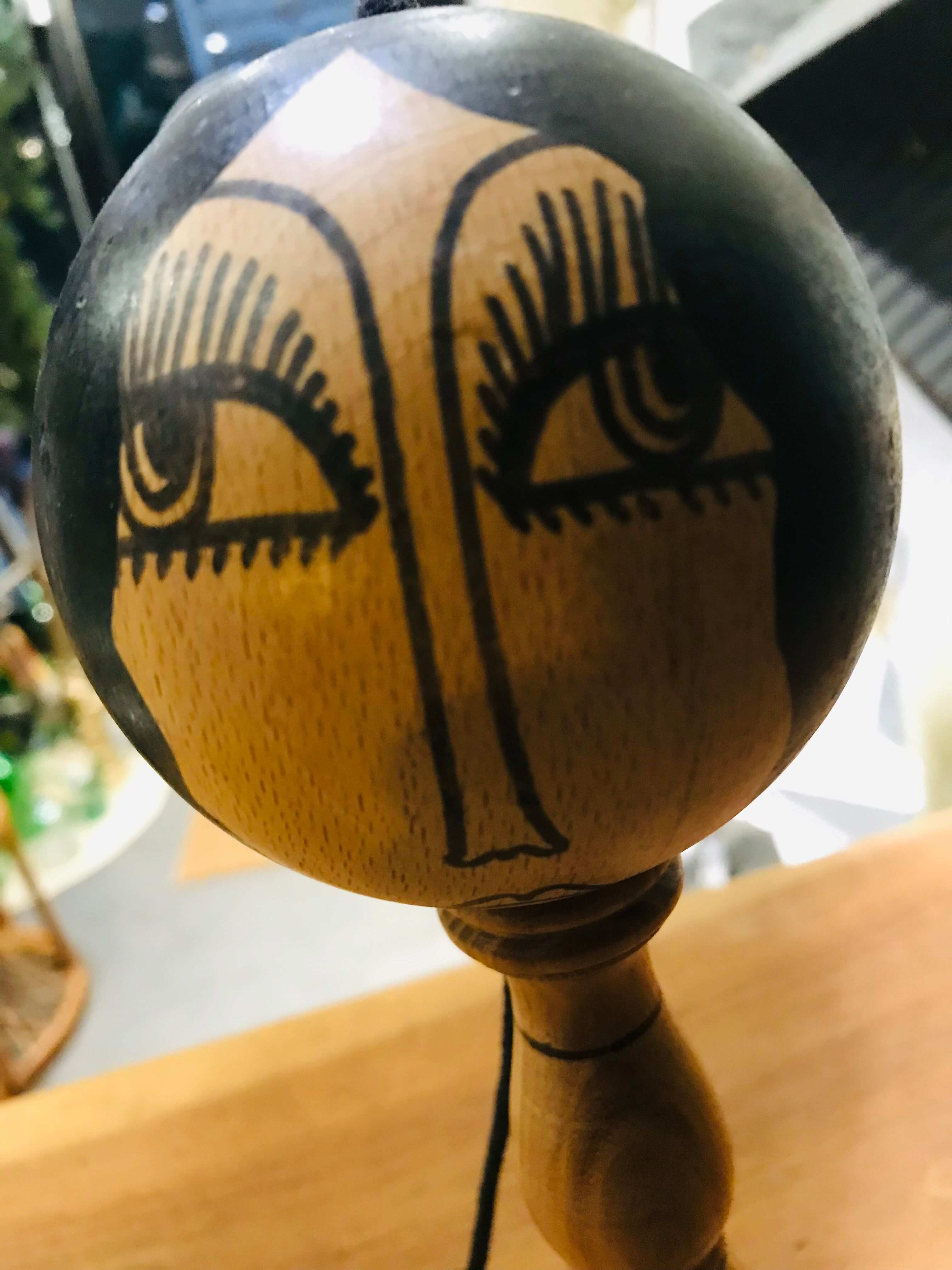 Bilboquet silhouette old woman