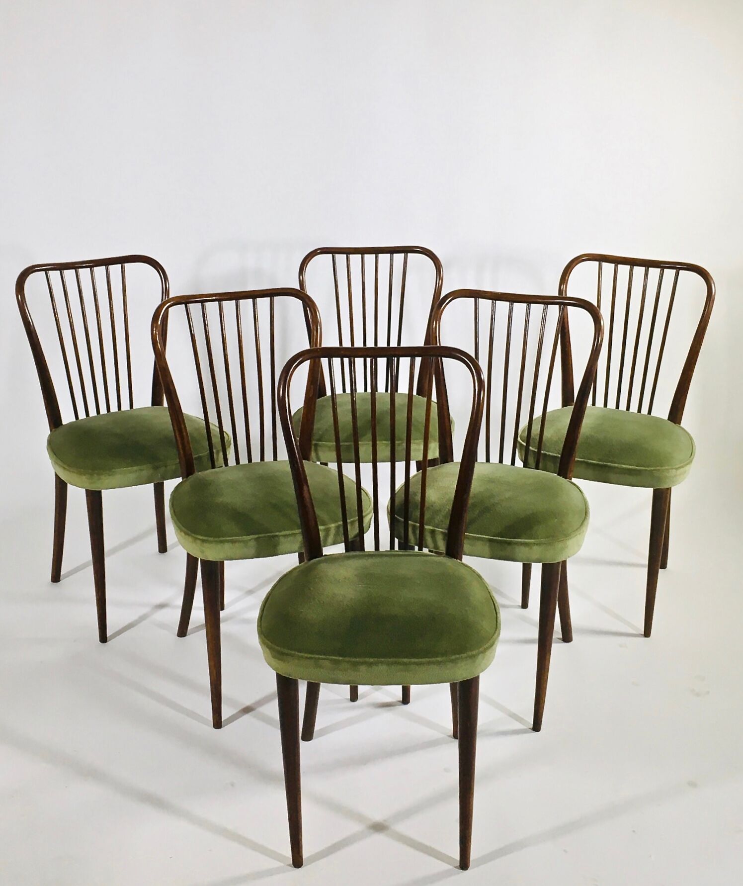 Série de 6 chaises type "Baumann" France 1950's
