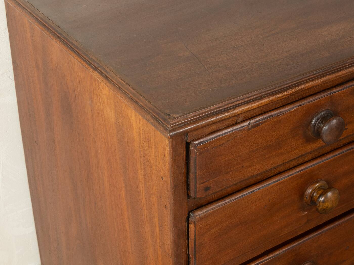 Commode en lin de l'ère victorienne vers 1840, vintage
