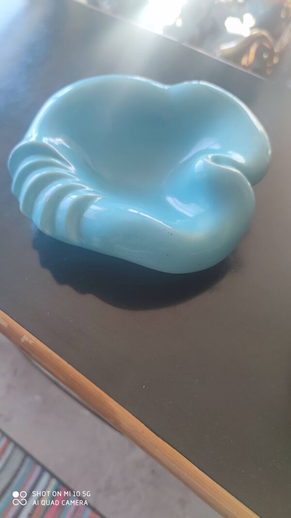 Cendrier en céramique forme libre vers 1960