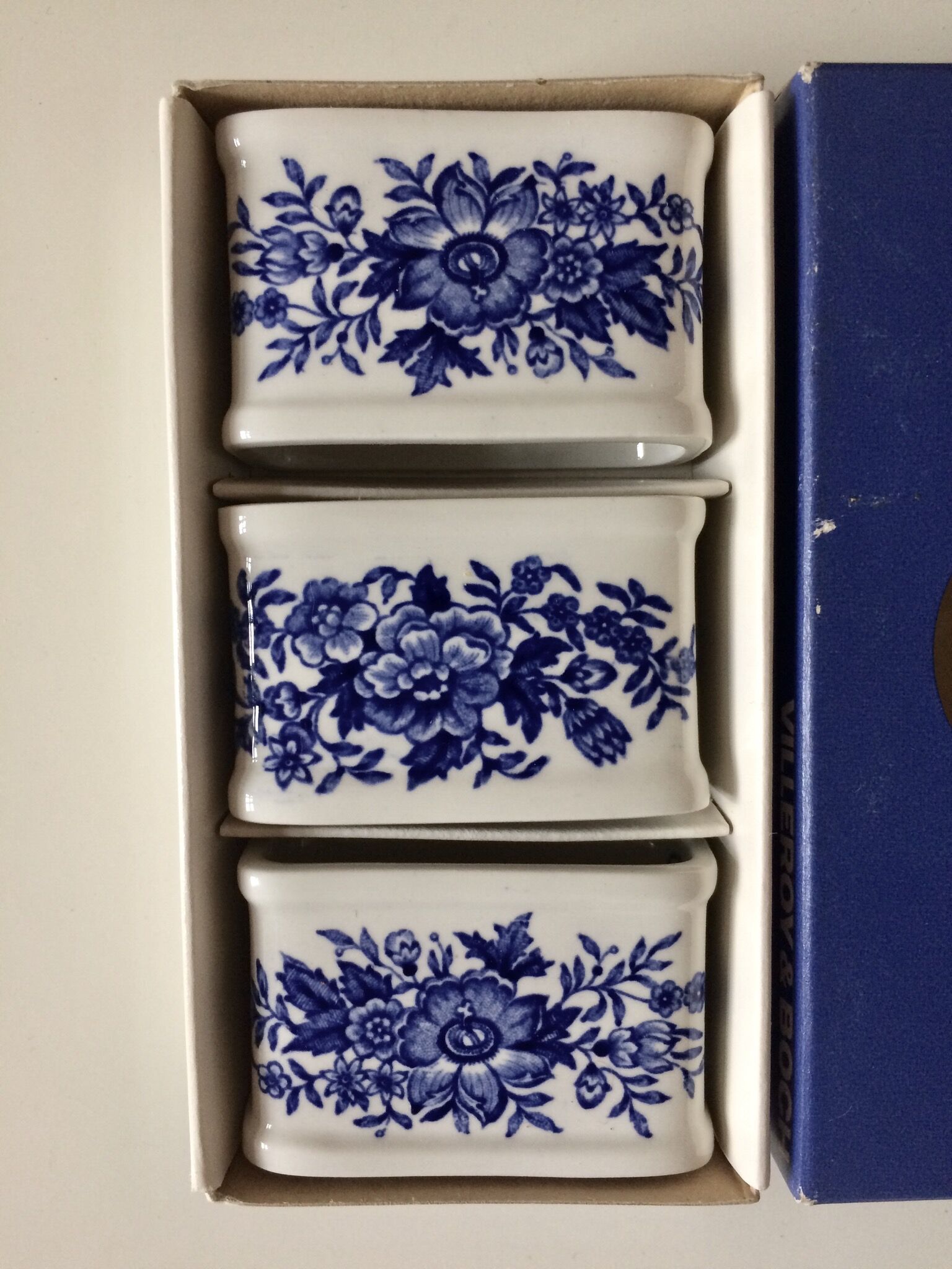 3-round case of Villeroy porcelain towel - Boch
