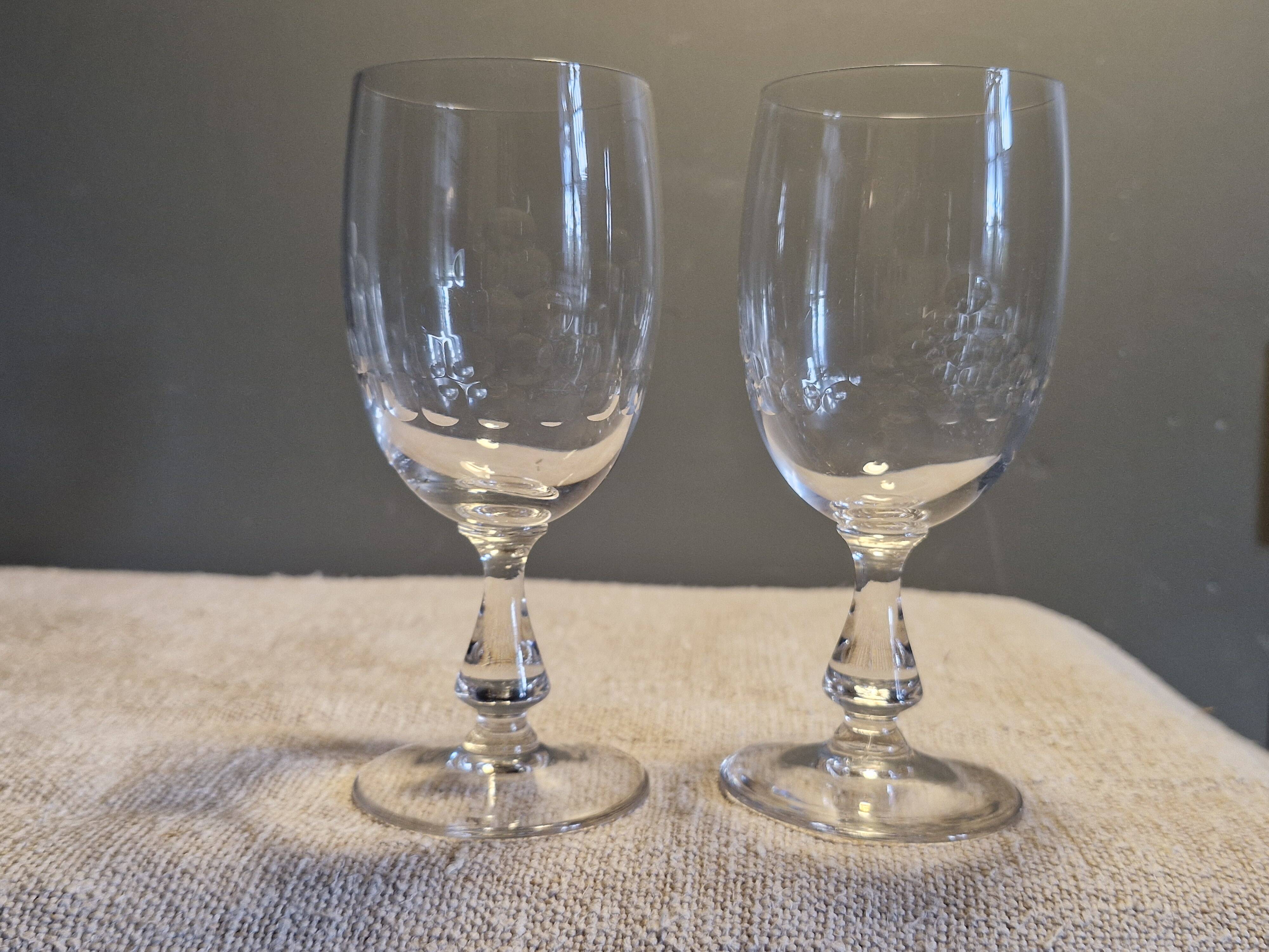 2 antique Baccarat crystal wine glasses, scales model, 1920s/30s