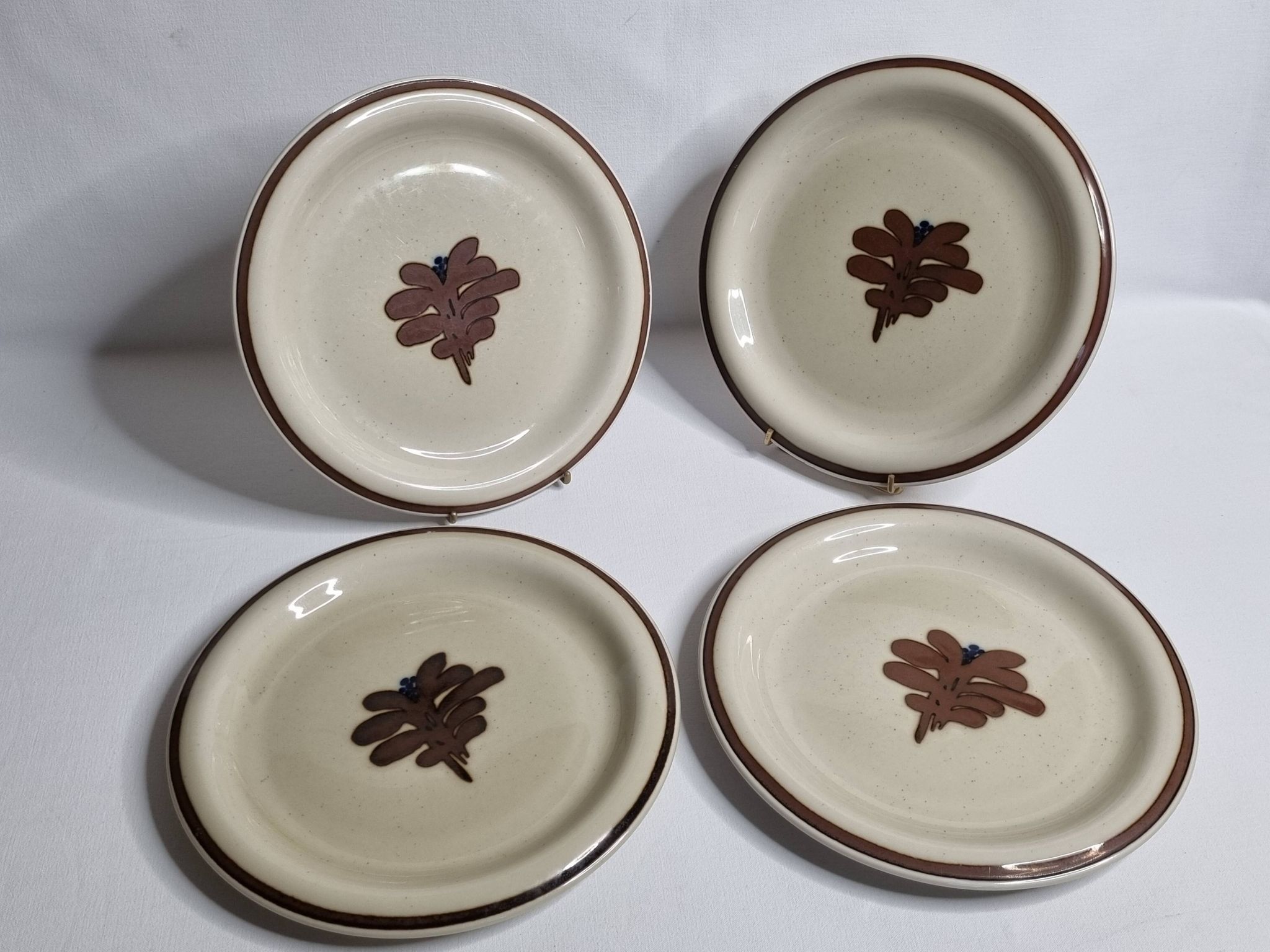Ensemble de 4 assiettes vintage en grès émaillé décor abstrait "Thomas Germany", 26 cm