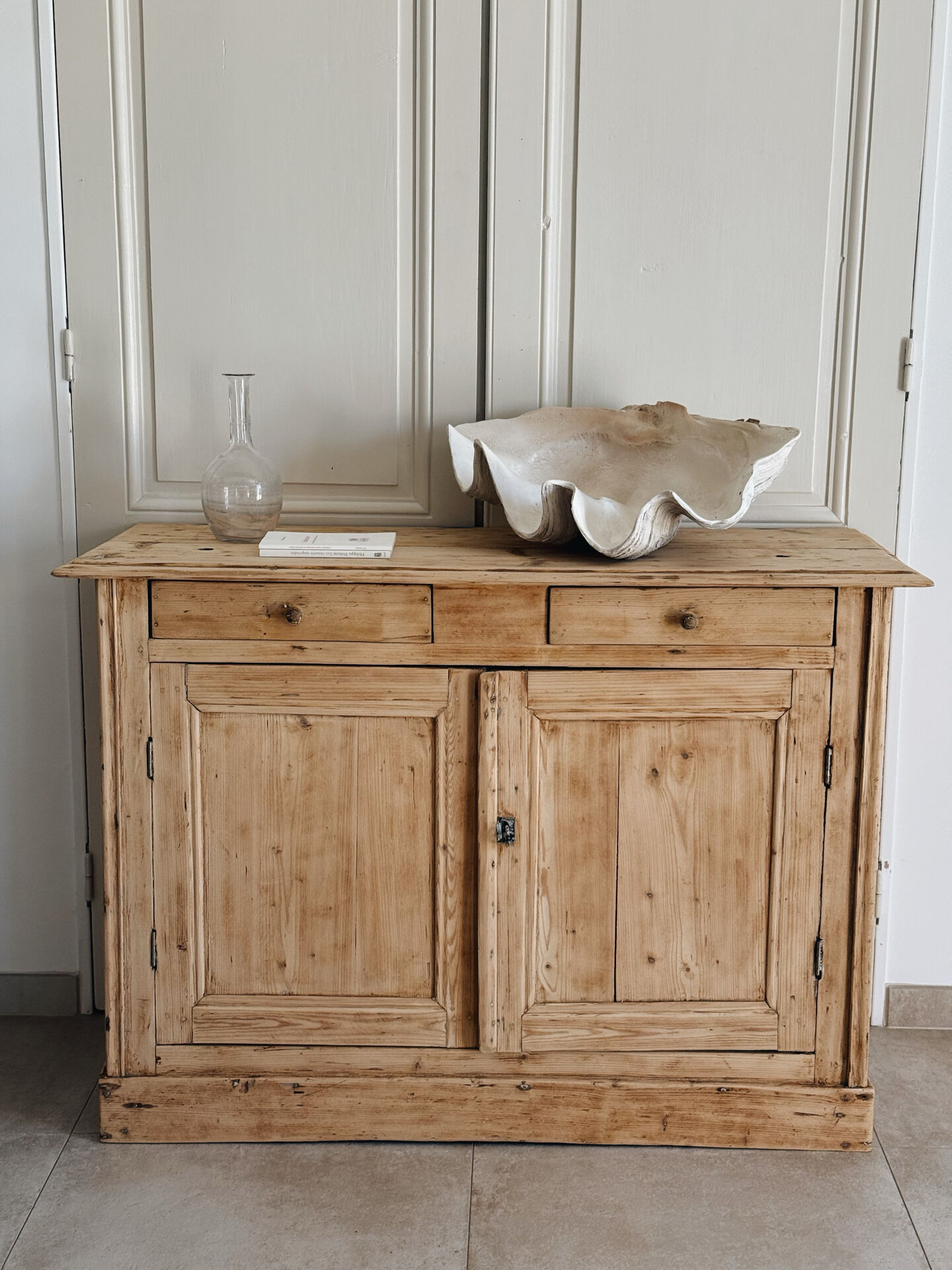 Buffet parisien en bois clair