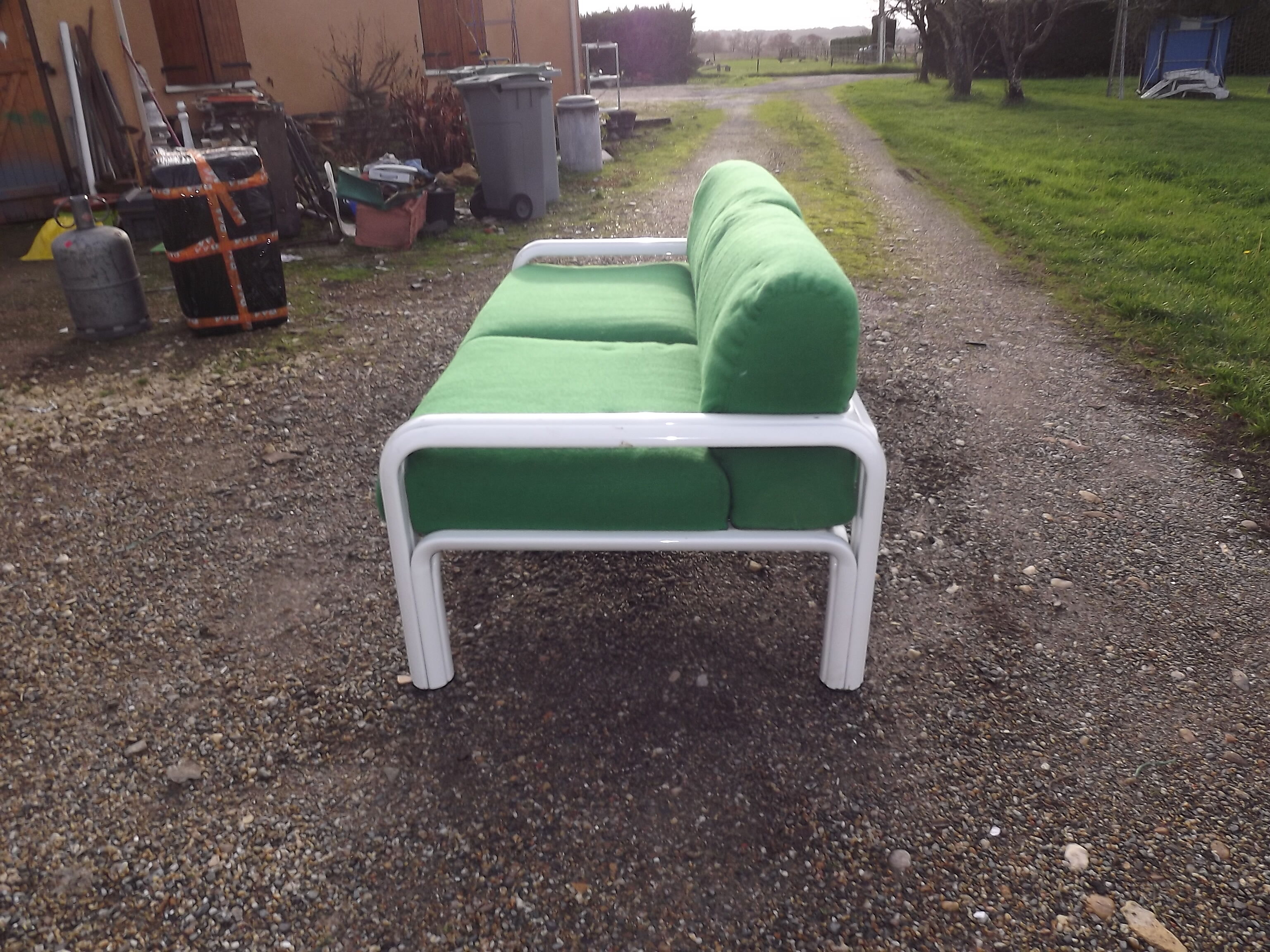 Sofa by Gae Aulenti, published by Knoll in the 70s