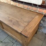 Wooden chest chene