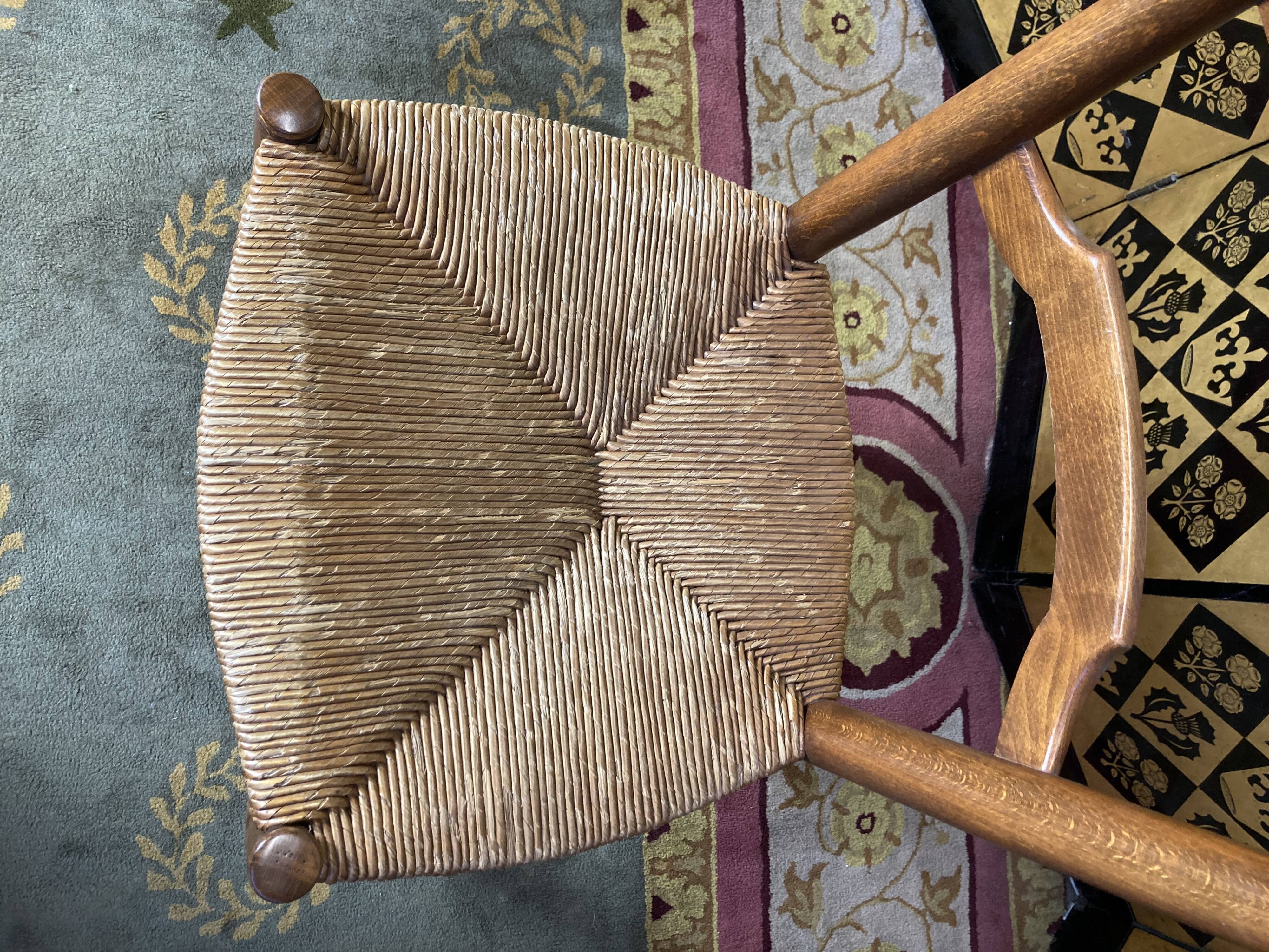 6 light beech mulched chairs