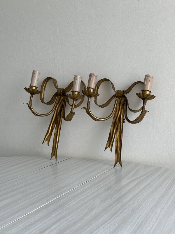 Paire d’appliques anciennes en métal