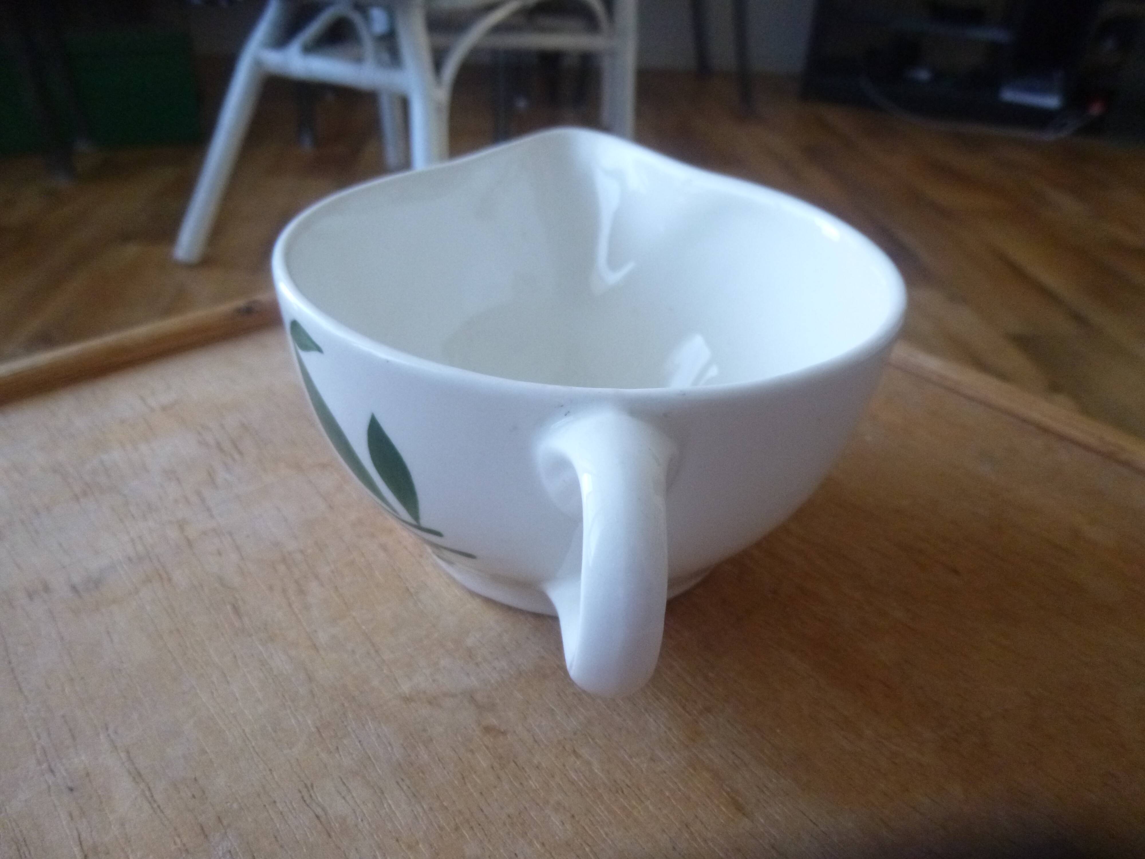 Gien sauce boat