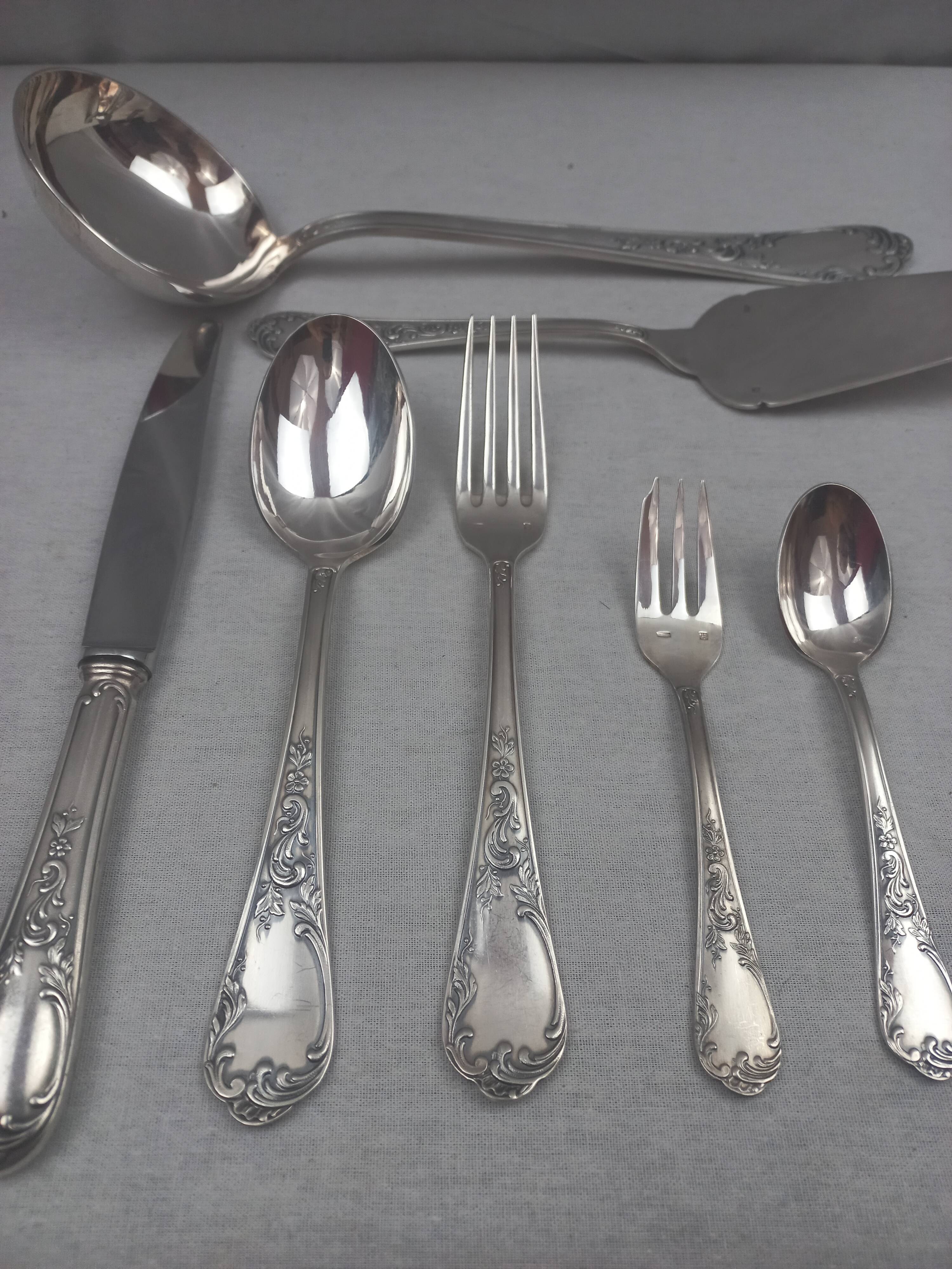 Francois Frionnet menagere 62 pieces marly rocaille louis xv box perfect condition