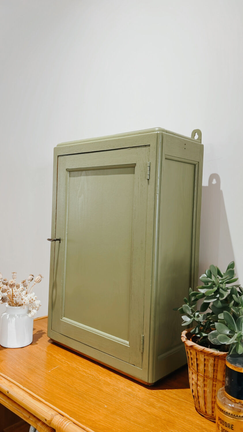 Armoire à pharmacie vert olive