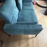 Story sake sofa
