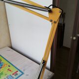 Articulated lamp brand twist