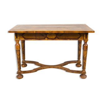 Table baroque du 18ème siècle, fabriquée en Tchéquie