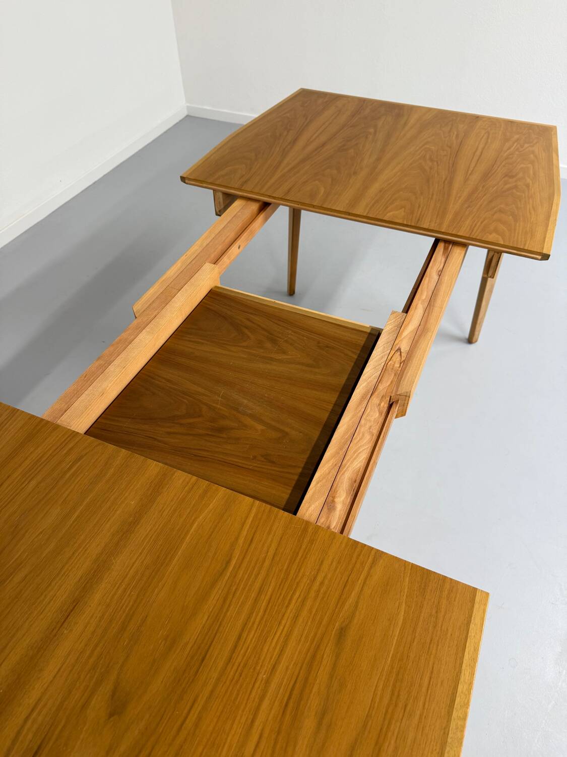 Table de repas à rallonges en hêtre massif design scandinave années 70