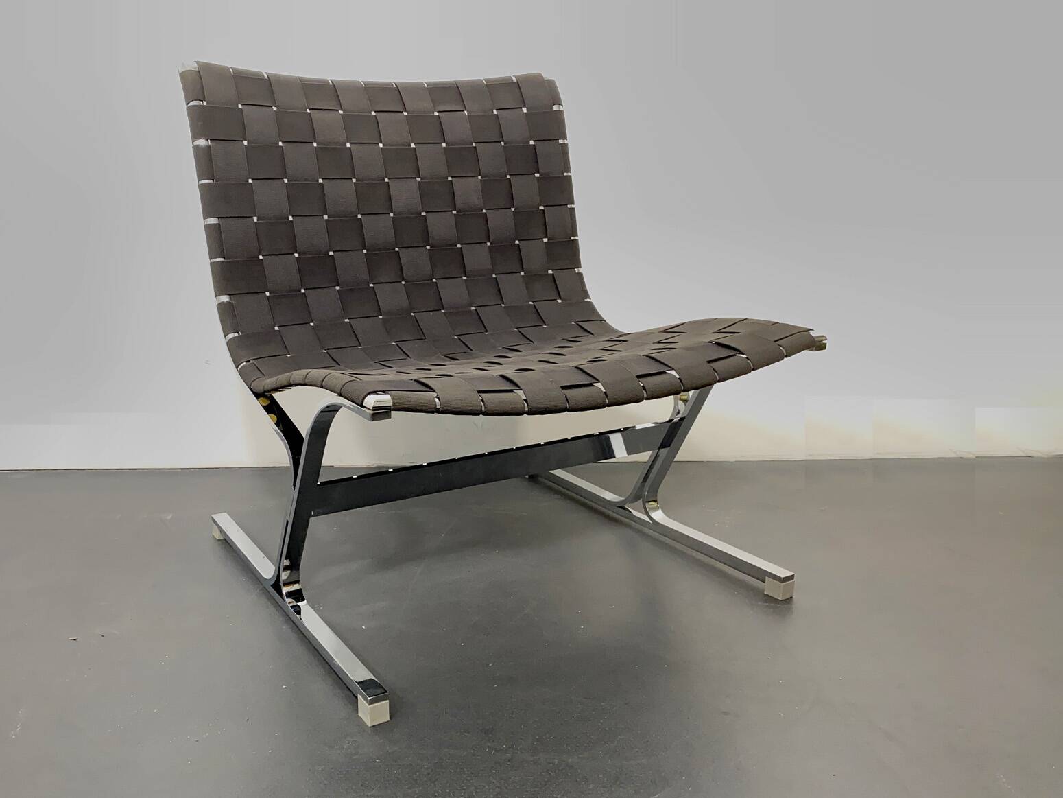 Luar lounge chair, black, by Ross Littell for ICF de Padova, Italy, 1960s.