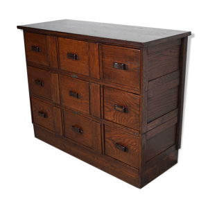 Armoire d’apothicaire