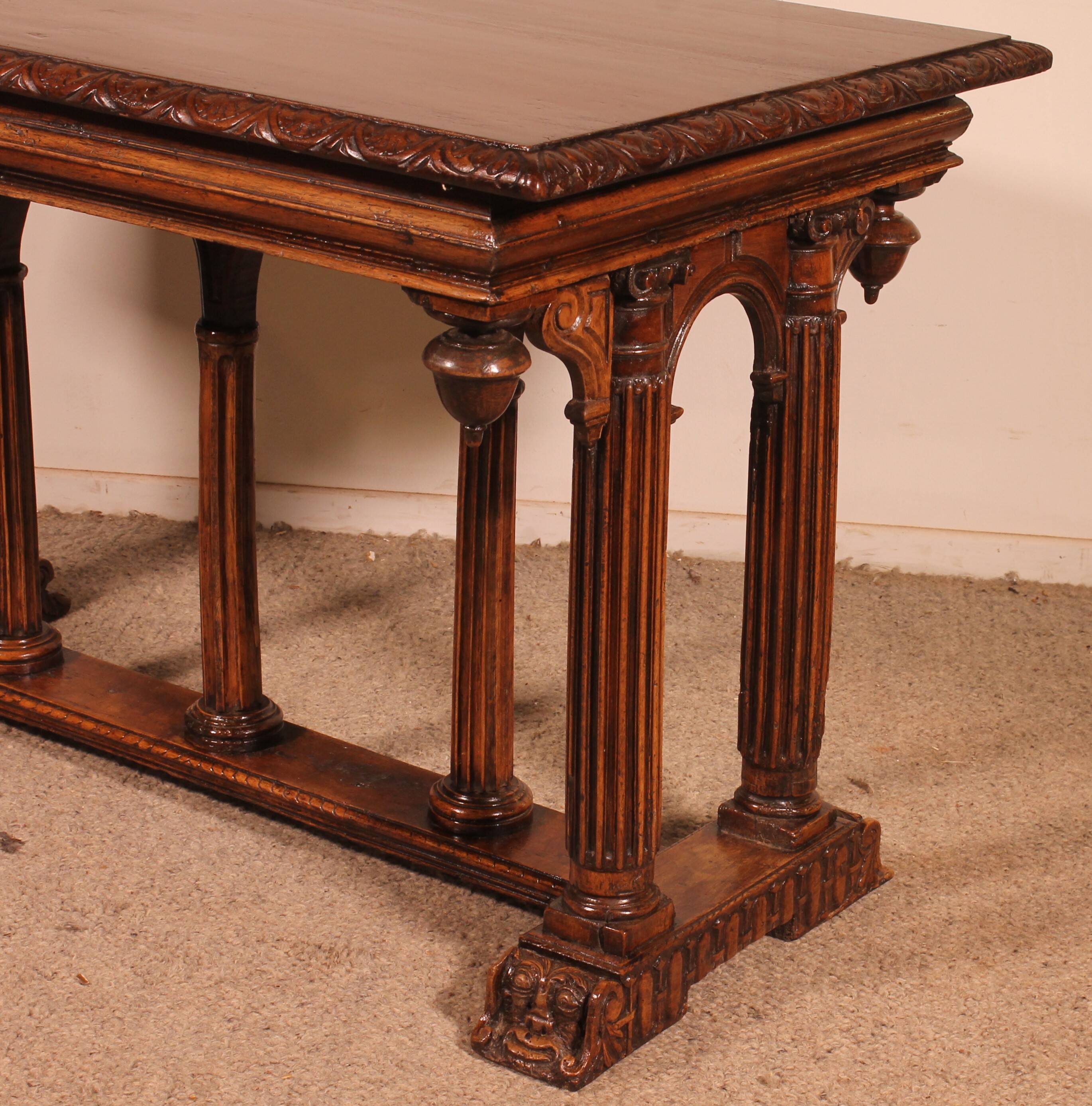 Renaissance Period Walnut Table - 16th Century