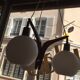 Lustre boomerang scandinave en teck  3 globes en opaline