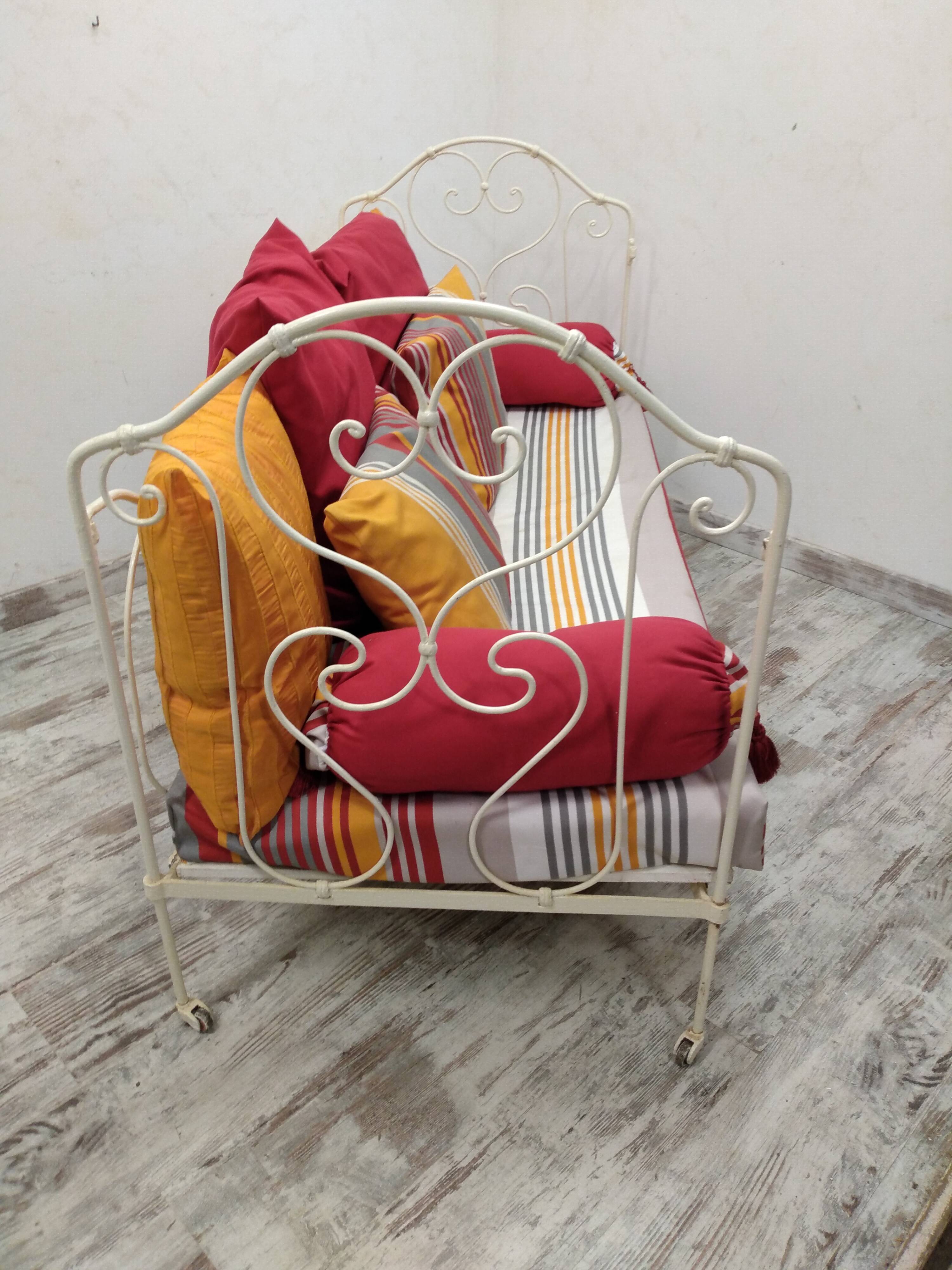 Antique bench / old wrought iron bed