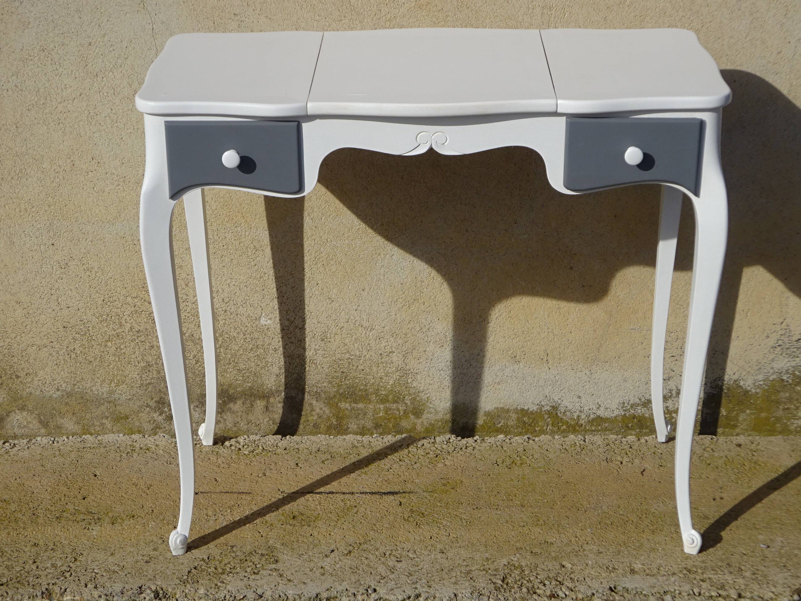 Small white and grey wooden dressing table