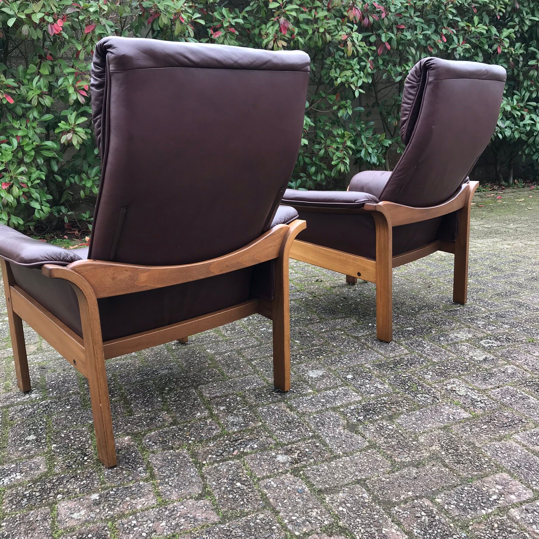 Pair of swedish lounge chairs by Soderber