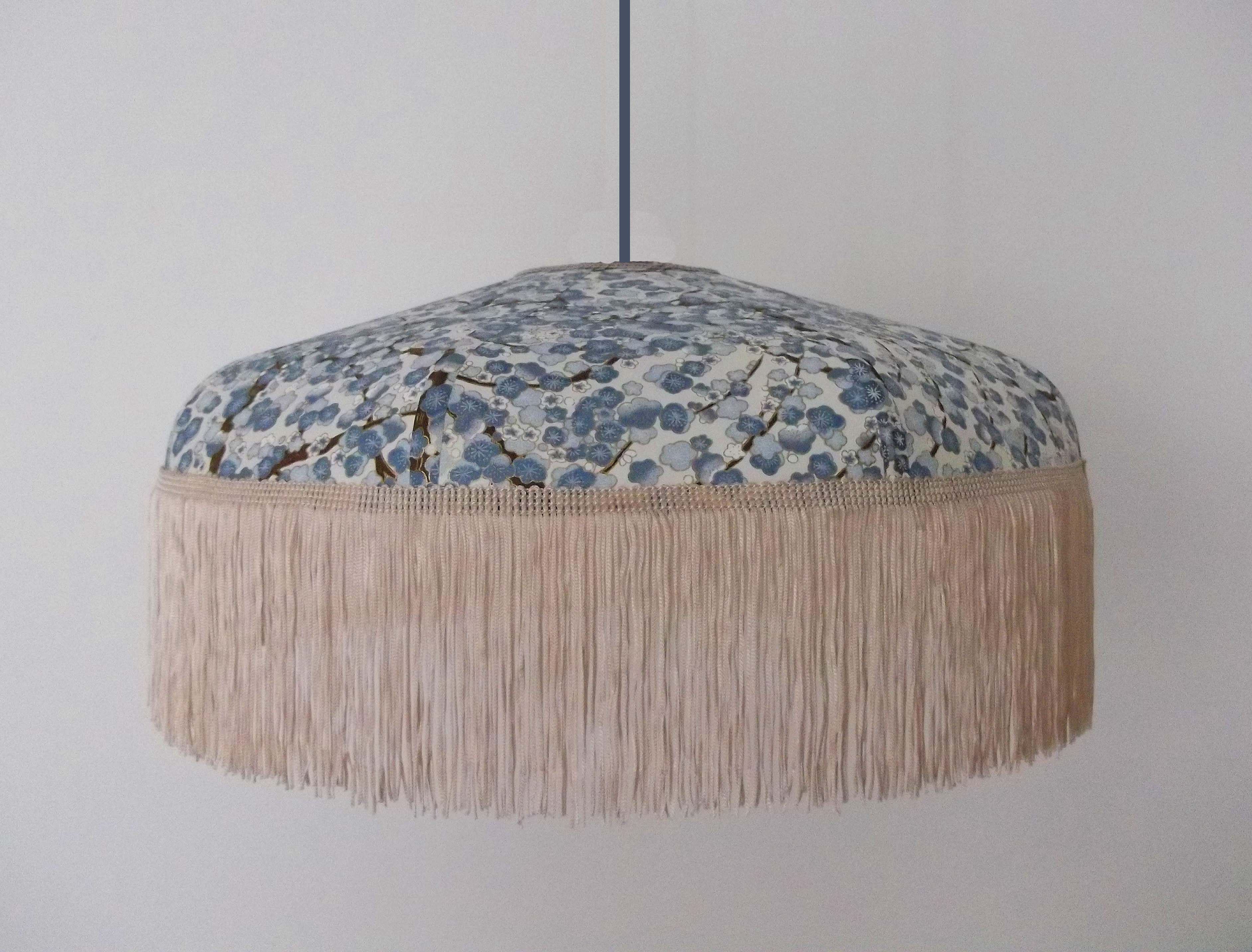 Pendant lamp "Mona" in Japanese paper.