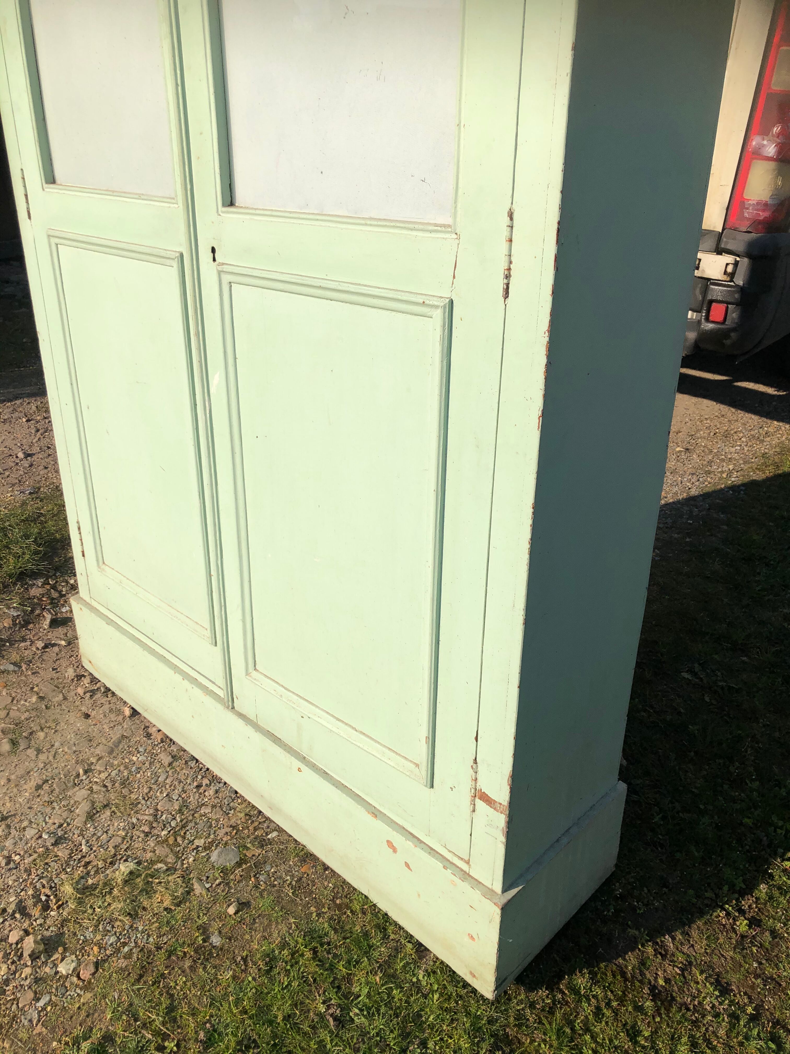 Parisian wardrobe vintage 1950