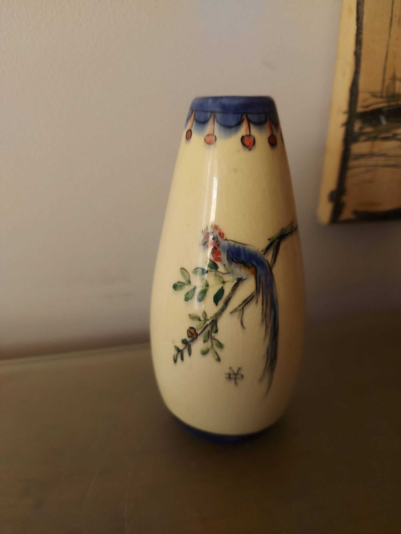 Vase art déco signé , décor oiseau de paradis