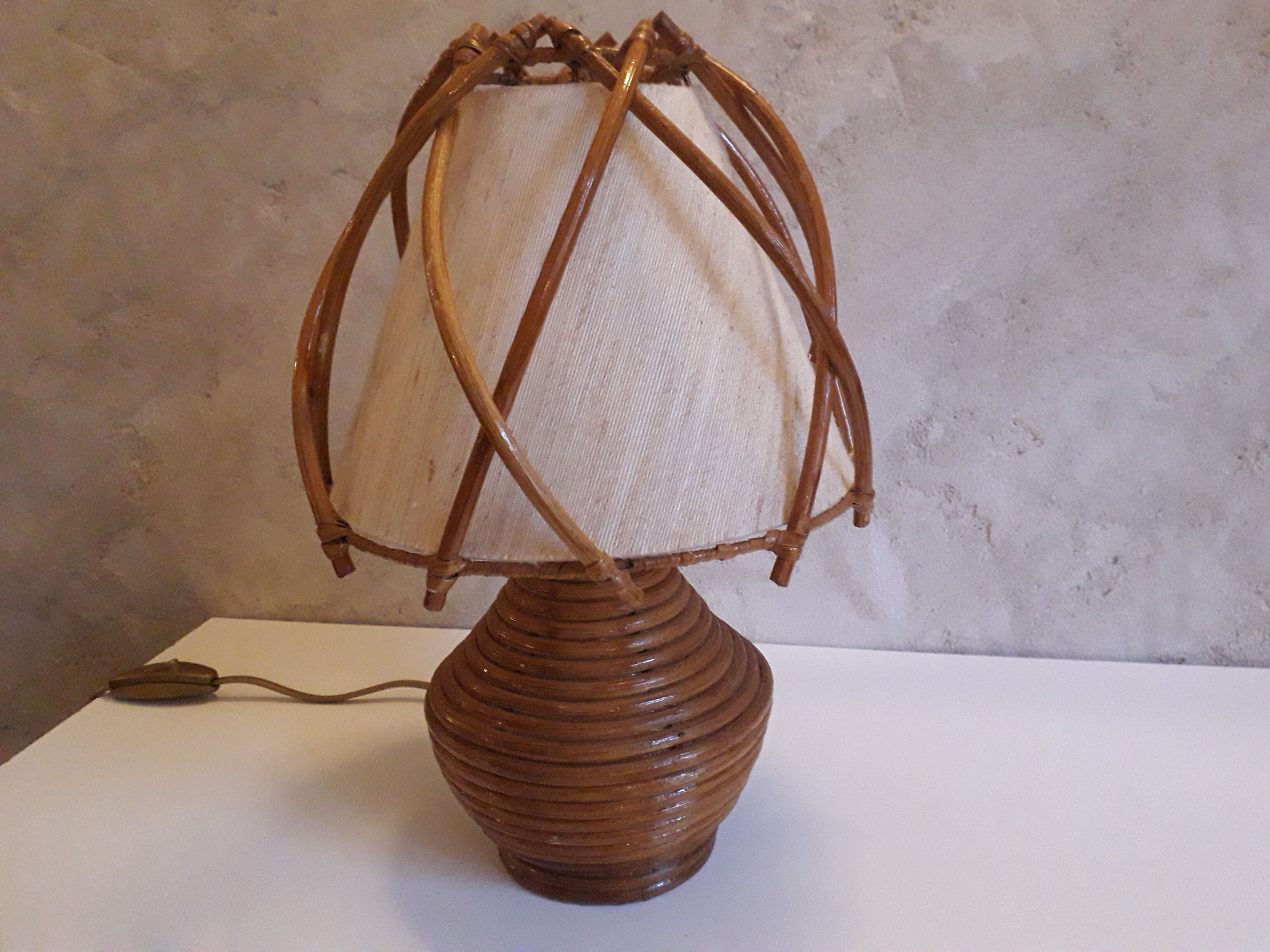 Rattan bedside lamp