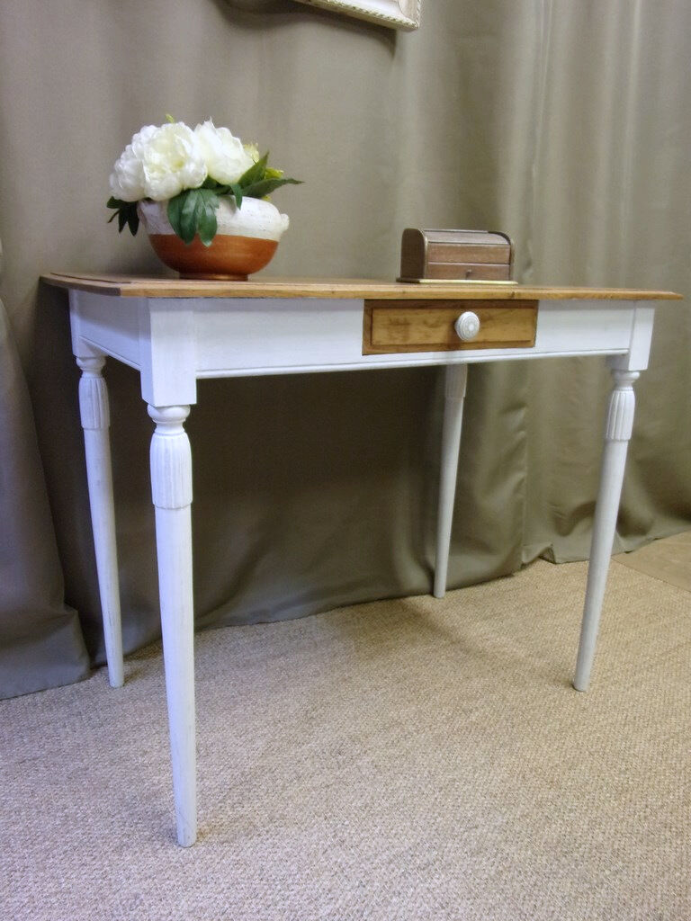 Old desk table in oak tapered white patinated feet
