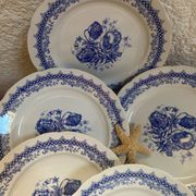 Set of 5 flat ironstone plates stamped Laveno
