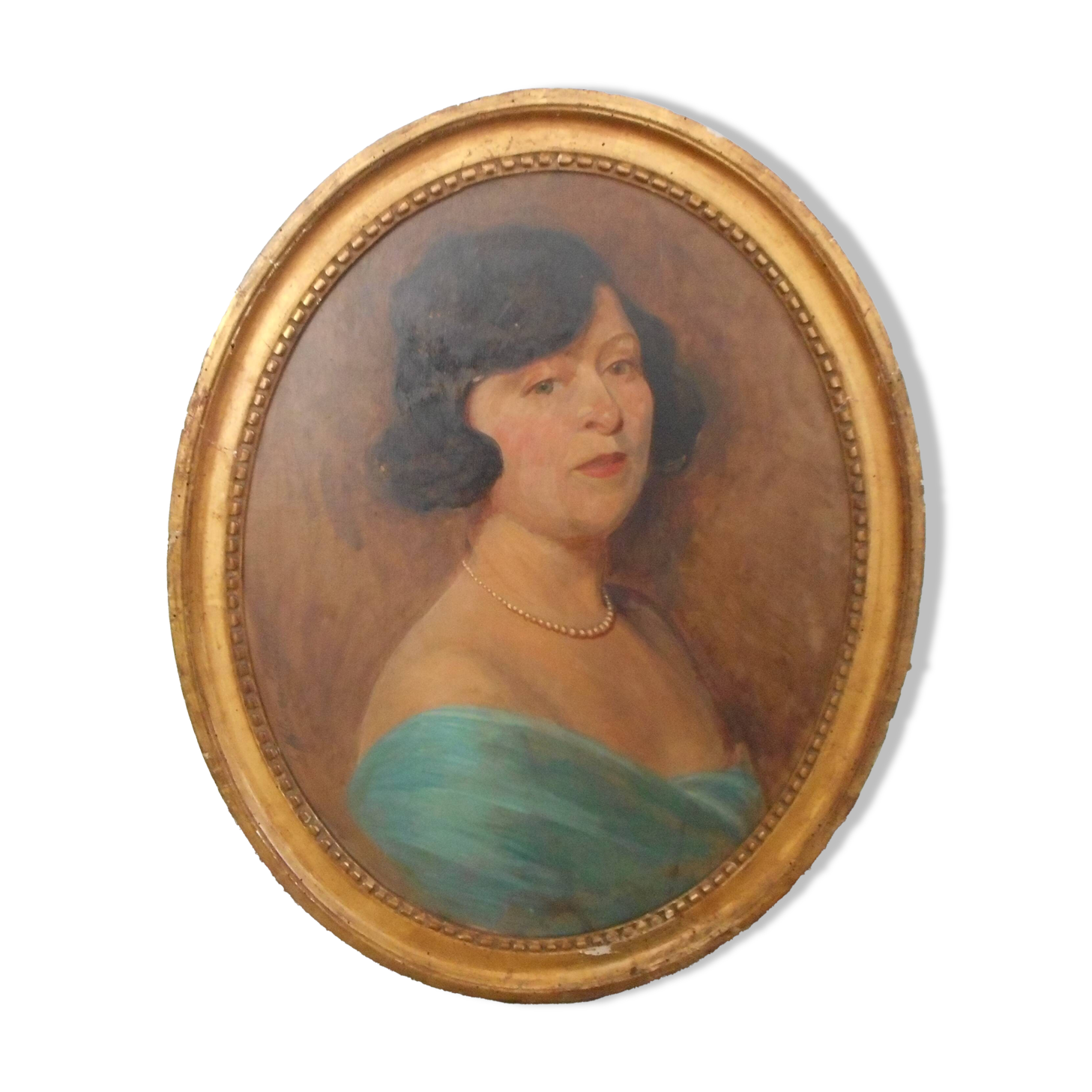 Antique oval painting, portrait of a woman on canvas, late 19th, early 20th century
