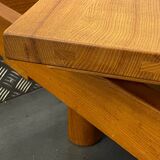 Table basse ottoman L09 en orme massif de Pierre Chapo