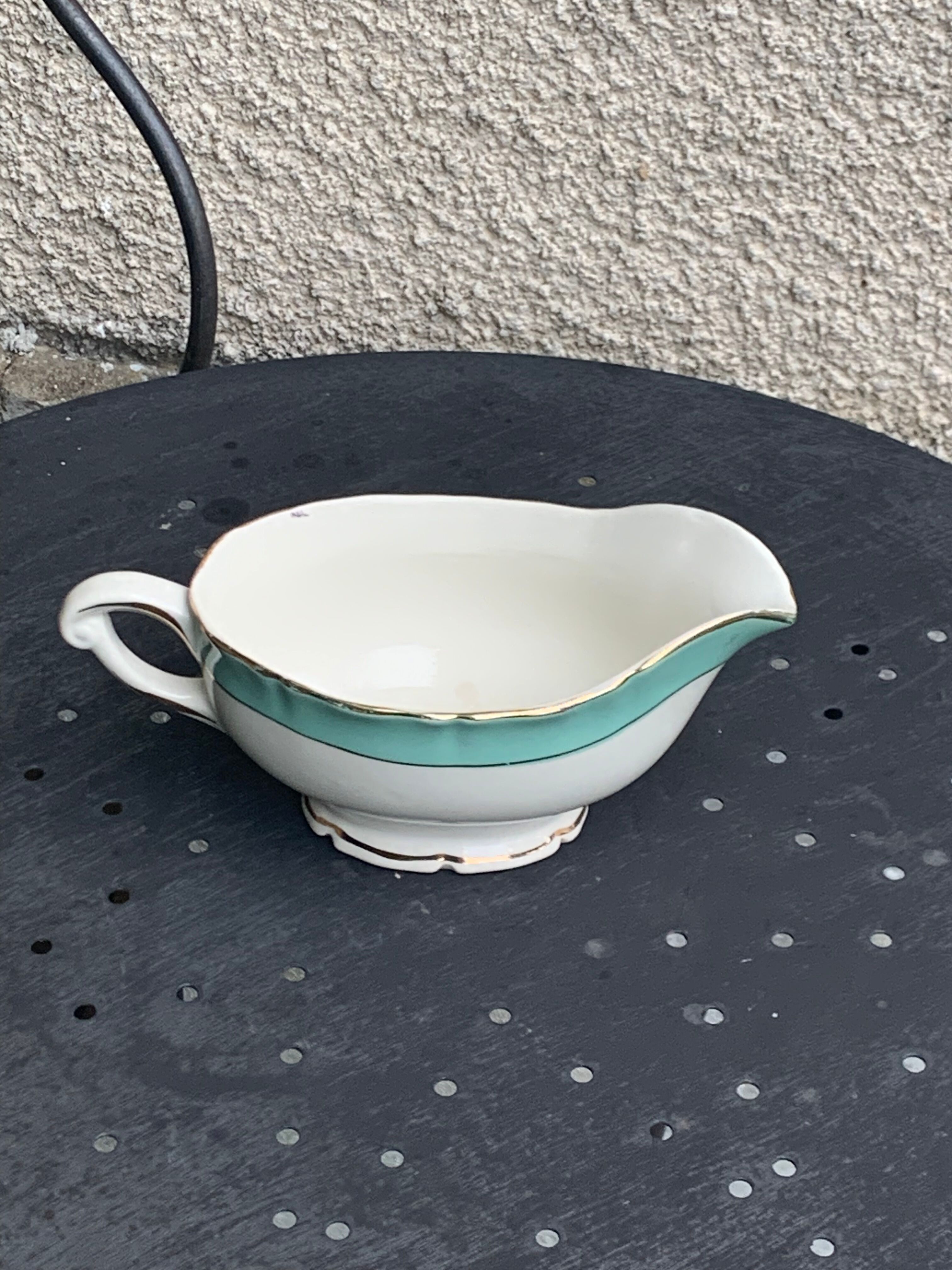 Hollow dish and saucière ceranord frsnce in semi white porcelain and vintage and collector's mint