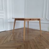 Table pieds compas
