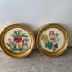 2 medallions embroidery of flowers