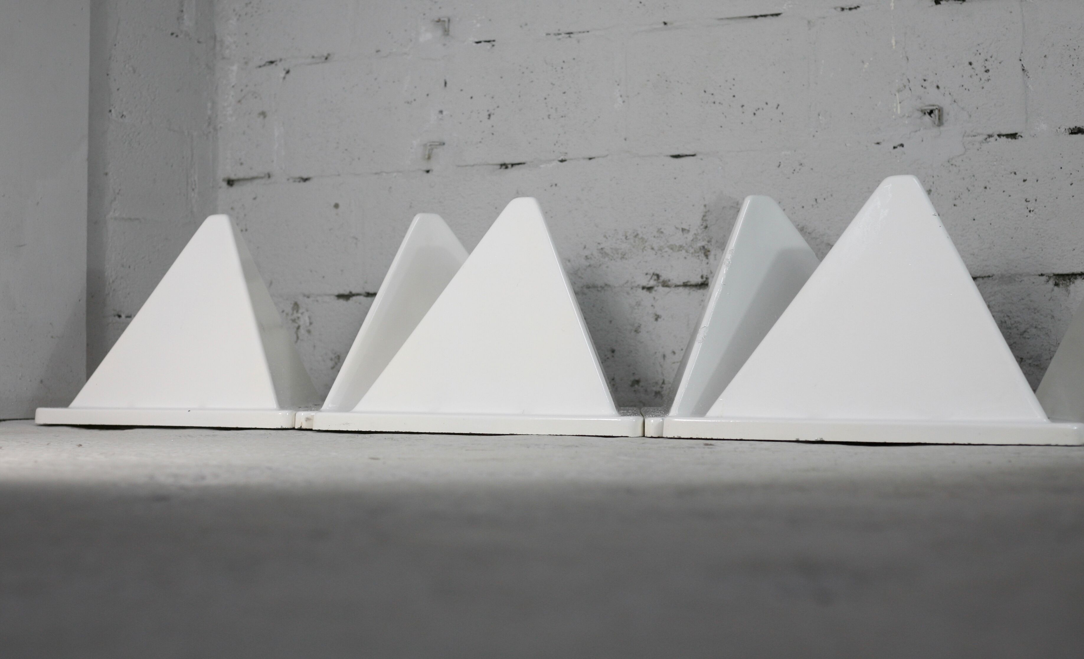 Fiberglass circa 1970. 6 tetrahedron-shaped elements. France.